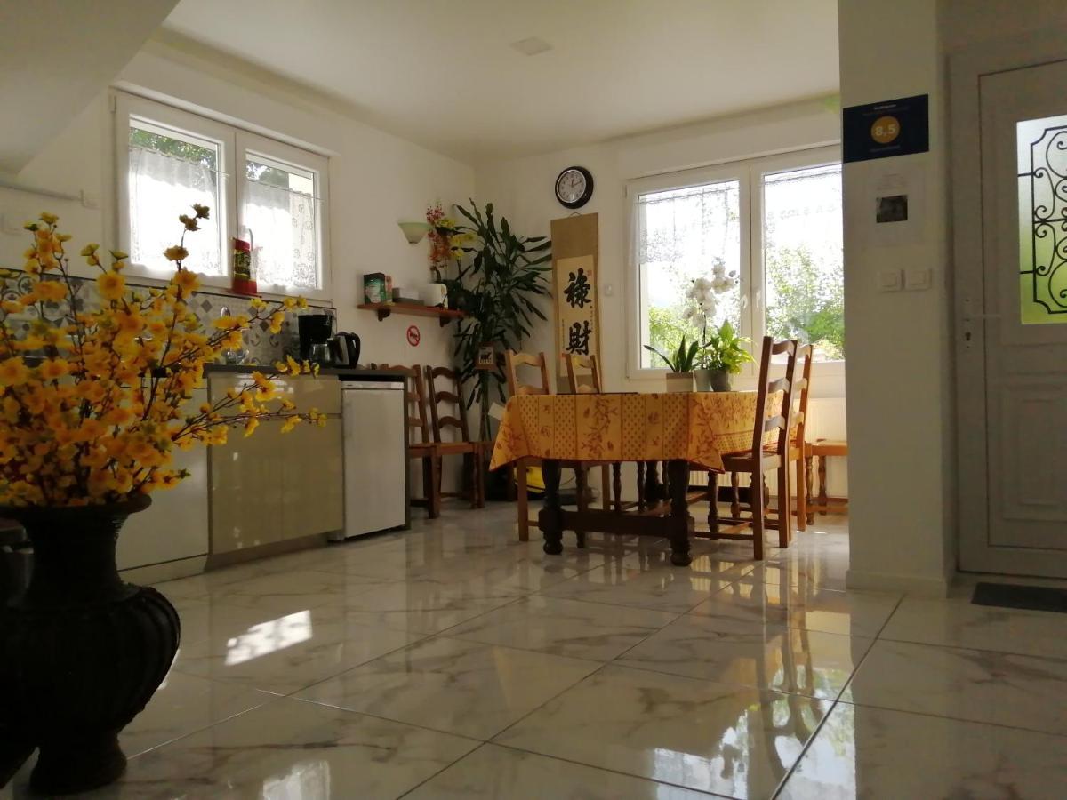 Villa Sunshine Баньо Екстериор снимка